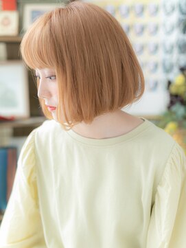 カバーヘア ブリス 上尾西口店(COVER HAIR bliss) 韓国風ハイトーンカラー前下がり小顔ミニボブb上尾10代20代30代