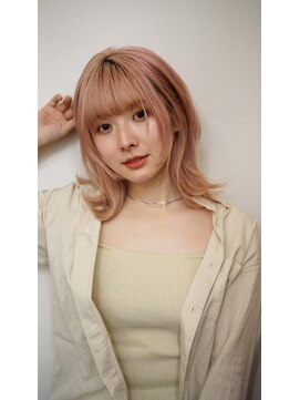 クリップス セカンドフロア(Clips 2nd floor) ピンクベージュ×外ハネミディアム