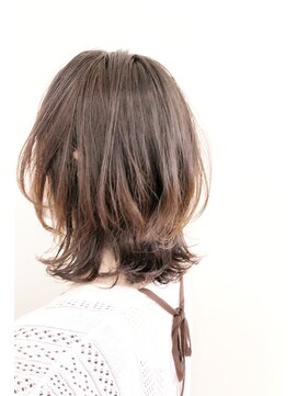 リアン(Lian) 【パーマ】切りっぱなしの外ハネレイヤーデジスタイル