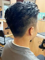 ヘアークリエイ トポライトウィロー 烏丸(Hair Create Polite willow) 20代30代40代メンズツーブロック刈り上げオシャレ感