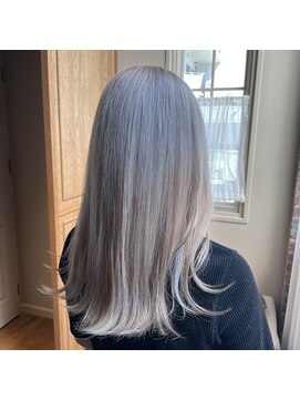 テイスティドア(Tasty door) シルバーホワイト