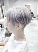 マッシュショートヘア　シルバーグレージュカラー　中村