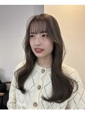透明感オリーブグレージュ