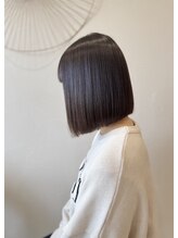 人が十人十色であるように、髪にも十人十色の髪質があります。