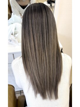 シャルティア(SHALLTIA) ストレートロング【山口市美容室】【山口市髪質改善】