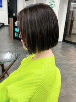 ネイロ バイ ジルブラン 葛西(NeiRo by JIL BLAN)&nbsp;葛西ハイライト白髪ぼかしショートボブ小顔カットレイヤーカット