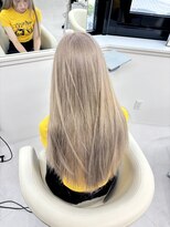 ギア(GEAR.)&nbsp;ミルクティー系ハイトーン♪ロングスタイル