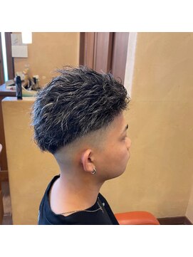 シェロヘア(cielo HAIR) ツイストスパイラル×フェード