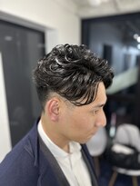 リバティシェアバーバー 銀座(LIBERTY SHARE BARBER)&nbsp;ツーブロック×テーパーフェード×フェザーパーマ