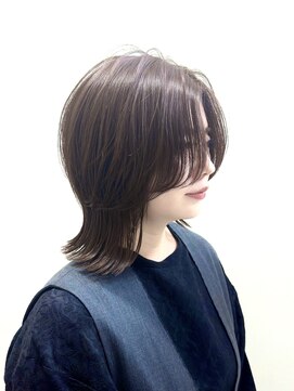 ルーファス メグロ(Ruufus Meguro) アイロンで簡単スタイリング。外はねくびれボブ　2602