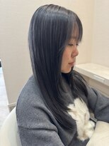 ユニカ オレ(UNIKA ore) 暗めグレー×レイヤー