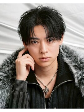 アイトーキョープラスシー 横浜(AI TOKYO+Sea) 波巻きツイストスパイラルパーマセンターパート/横浜駅東口