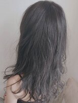 アラヘアー(ara HAIR)&nbsp;ヌケ感モノトーンロング