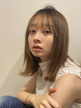 ユーフォリア 青山(Euphoria) 【Euphoria】 透明感カラー外ハネミディアム