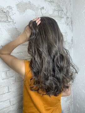 プライズ アイリス 池袋東口店(prize Iris) コントラストハイライトグレージュオルチャンヘア