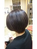 春のショートボブ