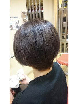 エイチエアー アルファ H'air alfa つつじヶ丘北口店 春のショートボブ
