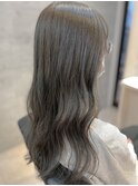 オリーブグレージュ