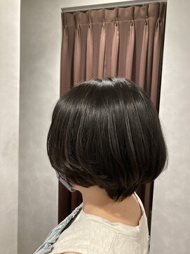 キー(KEY) グラデーションボブ