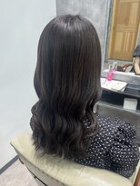 フォンド 津田沼(fond.)&nbsp;デザインカラー/レイヤーカット/ウェットヘア/オリーブベージュ