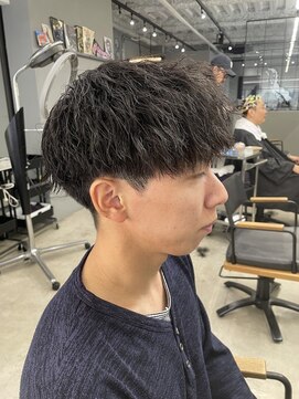 ウォーク(woke) メンズパーマ