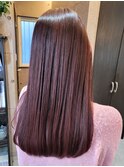 暗めでも楽しめるラズベリーピンク