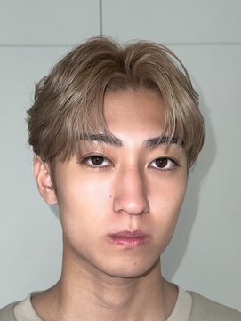 ノラキチジョウジ(NORA KICHIJOJI) ケアブリーチブロンドミルクティーベージュセンターパートメンズ