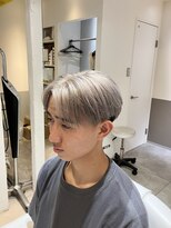 ルースト 京都河原町店(ROOST)&nbsp;メンズシルバーカラーセンターパート
