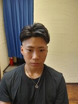 ヘア リーフ(Hair Leaf)&nbsp;ツーブロックフェードスタイル
