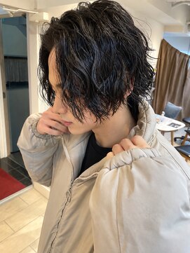 キャンバス バイ ネオリーブ 横浜西口(Canvas by neo.) 横浜★センターパートの縦落ちシャドウパーマ