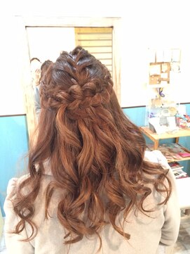 ロカット サロン(Roquat Salon) 編み込みカジュアルハーフアップアレンジ【ヘアセット　立川】
