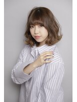 ルルディ バイ アフロディーテ銀座(luludi by APHRODITE)&nbsp;ミディアム/デザインカラー/シルキーベージュ/斜めバング/銀座