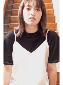 トプカピ(TOPCAPI) ツヤと透明感が秀逸な大人のベージュヘア