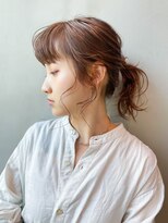ゆるっとポニーテールアレンジ_くびれミディ_ba329942