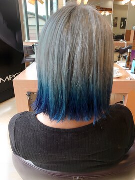 シャンプーボーイ 佐世保駅前店(SHAMPOO BOY) ホワイトシルバー　グラーデーションネイビー