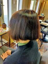 サク(SAKU) 前下がりボブスタイル