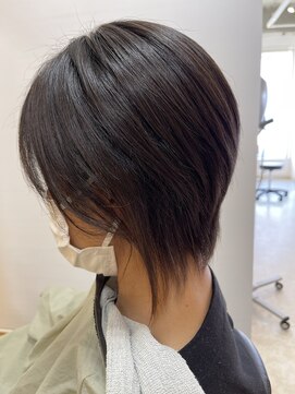 50代の手軽さが光る前下がりウルフレイヤー