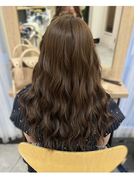 エム 神戸三宮('em) あみこみ★パーマ風ウェーブ