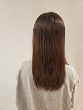 クララ トヨハシ(CLALA Toyohashi) 酸熱髪質改善トリートメント