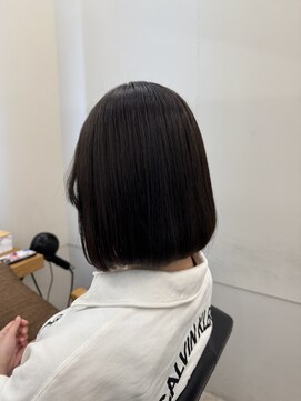 リュクスバトーバイトリコ 船橋南口店(Luxe BATEAU by tricot) カーキーグレージュ