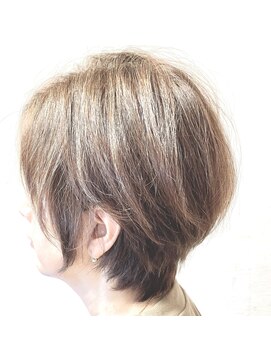 トレボー 聖蹟桜ヶ丘店 くびれショート