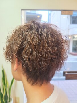 アカラ ヘアー akala ｈair 波巻きパーマ