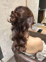 アフィナー(Afinar)&nbsp;ゆるふわハーフアップ