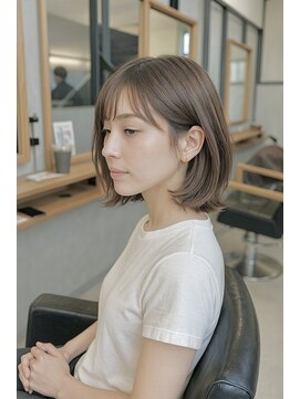 ソッカ(socca) 切りっぱなしミディアムレイヤーボブ