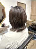 ミディアムレイヤー×グレージュカラー