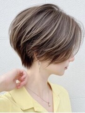 Ruufus恵比寿南/白髪ぼかしハイライト/ショートボブ/髪質改善 白髪ぼかしハイライト×美シルエットショート