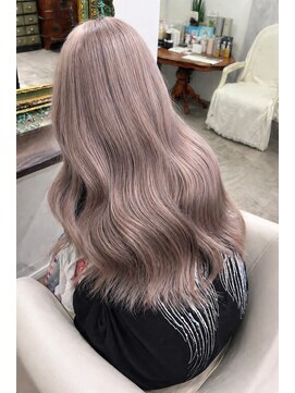 ルネラトーキョー(RUNERA TOKYO) 学割透明感カラーケアブリーチラベンダーグレージュロング渋谷