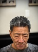 ワイルドアップバング　スキンフェード　アイロンパーマ