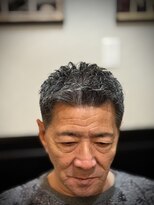 プラウド(PROUD)&nbsp;ワイルドアップバング　スキンフェード　アイロンパーマ