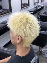 ザ クロー(THE CROW) ブロンドスパイキーショートホワイトブロンド短髪ピンパーマ